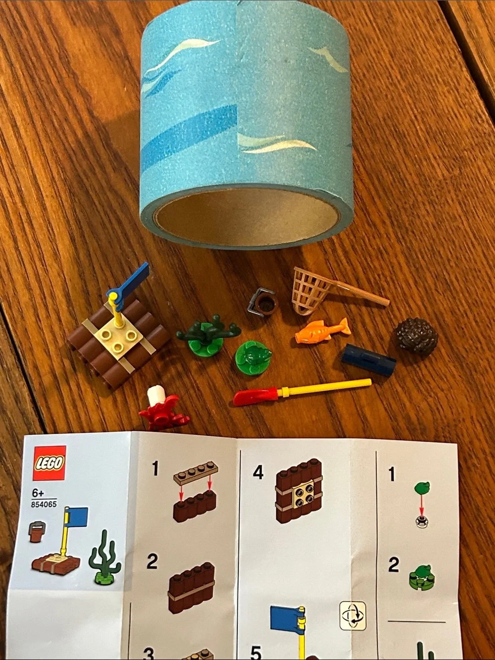 Lego xtra Blue Water Play Accessories Pack with Red Oar and Green Seaweed